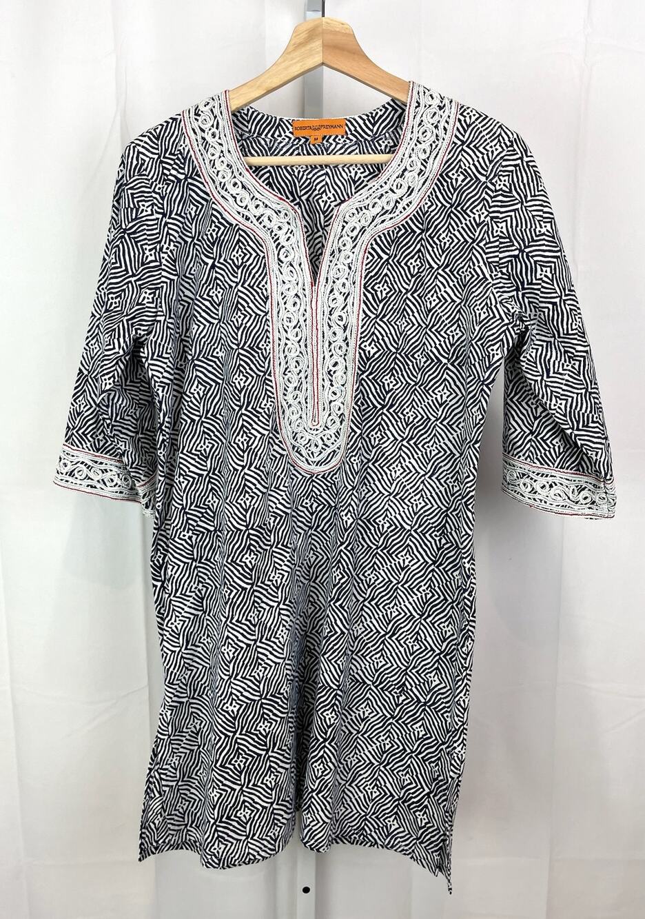 ROBERTA FREYMANN Size M Printed Tunic Top 3/4 Sleeve Geometric Navy Blue White